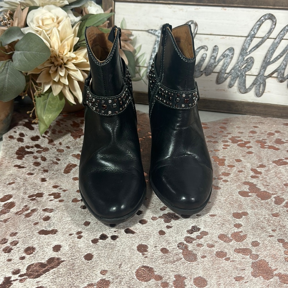 Sofft brand leather boots
